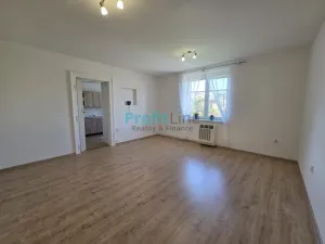 Pronájem bytu 1+1, Šumperk, Myslbekova, 40 m2