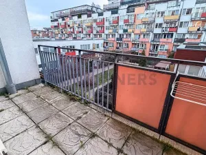 Pronájem bytu 2+kk, Praha - Vysočany, Podkovářská, 46 m2