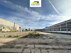 Pronájem komerčního pozemku, Hradec Králové - Kukleny, Pražská třída, 2000 m2