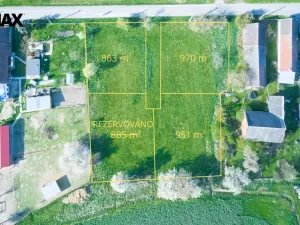 Prodej pozemku pro bydlení, Mžany, 863 m2
