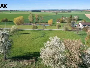 Prodej pozemku pro bydlení, Mžany, 863 m2