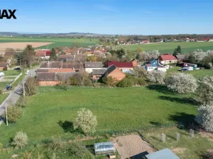 Prodej pozemku pro bydlení, Mžany, 863 m2