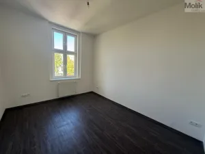 Pronájem bytu 2+1, Chomutov, 28. října, 65 m2