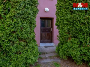 Prodej bytu 2+1, Velké Březno, Děčínská, 43 m2