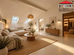 Prodej apartmánu, Frýdek-Místek, Zámecké nám., 405 m2