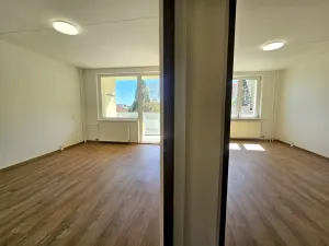 Pronájem bytu 2+1, Praha, Dolnojirčanská, 61 m2