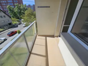 Pronájem bytu 2+1, Praha, Dolnojirčanská, 61 m2