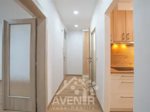 Pronájem bytu 3+1, Zlín, Benešovo nábřeží, 72 m2