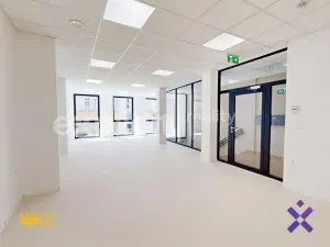Pronájem kanceláře, Zlín, Rašínova, 108 m2