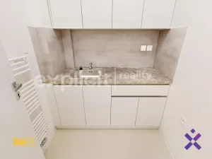 Pronájem kanceláře, Zlín, Rašínova, 108 m2