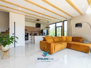 Prodej rodinného domu, Bystřany, 284 m2