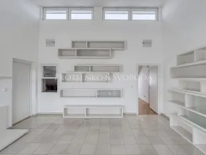 Prodej vily, Křižanov, Benešovo náměstí, 530 m2