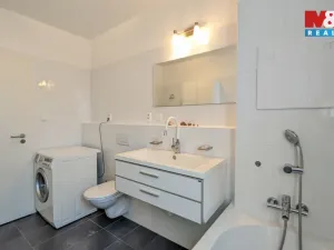 Pronájem bytu 3+kk, Praha - Vysočany, Jana Přibíka, 90 m2