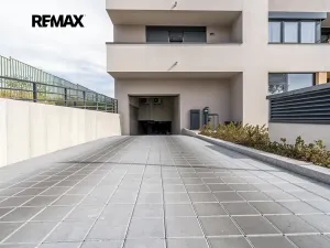 Pronájem bytu 2+kk, Praha - Kamýk, Zimova, 58 m2