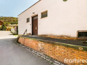 Prodej obchodního prostoru, Lhota Rapotina, 245 m2