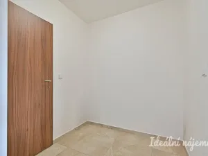 Pronájem bytu 1+kk, Brno, Křenová, 28 m2