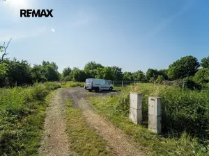 Prodej komerční nemovitosti, Chrášťany, 10917 m2