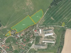 Prodej pole, Mlýny, 27546 m2