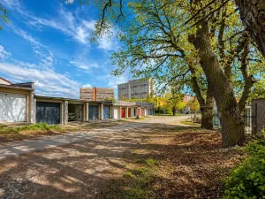 Pronájem garáže, Chomutov, Pod Strážištěm, 17 m2