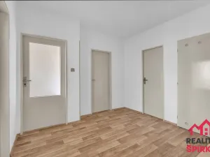 Prodej bytu 2+1, Praha - Řepy, Makovského, 67 m2