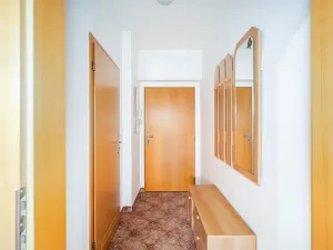 Pronájem bytu 1+kk, Praha - Kunratice, Za valem, 30 m2