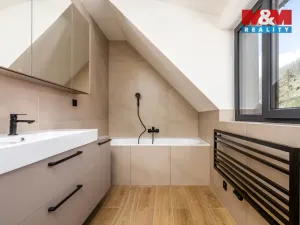 Prodej rodinného domu, Beroun, V Lukách, 144 m2