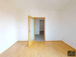 Pronájem bytu 3+kk, Praha - Podolí, Jeremenkova, 84 m2