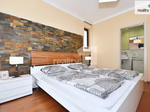 Prodej bytu 4+kk, Praha - Hloubětín, Nademlejnská, 93 m2