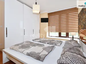 Prodej bytu 4+kk, Praha - Hloubětín, Nademlejnská, 93 m2