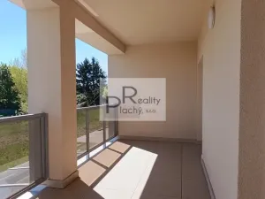 Prodej bytu 2+kk, Hevlín, 66 m2