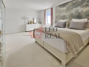 Prodej vily, Říčany - Strašín, Modřínová, 458 m2