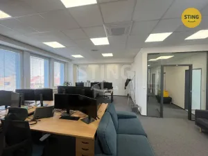 Pronájem kanceláře, Ostrava, Kounicova, 323 m2