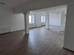 Pronájem kanceláře, Olomouc, Chválkovická, 56 m2