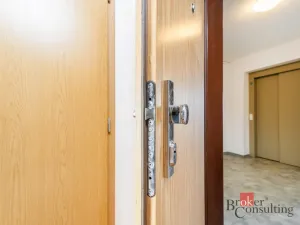 Prodej bytu 1+kk, Praha - Letňany, Místecká, 31 m2