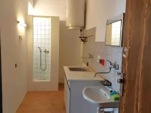 Pronájem bytu 2+1, Praha - Žižkov, Černínova, 39 m2