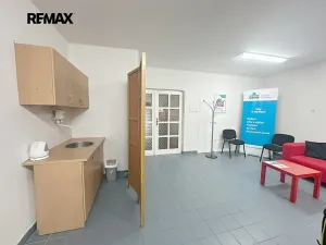 Pronájem kanceláře, Svitavy, náměstí Míru, 46 m2