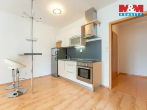 Pronájem bytu 1+kk, Praha - Braník, Na vinohradu, 34 m2