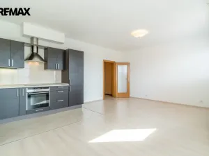 Pronájem bytu 1+kk, Praha - Letňany, Pavla Beneše, 37 m2