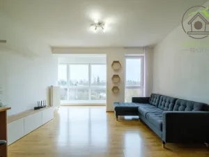 Prodej bytu 2+kk, Plzeň - Skvrňany, Waltrova, 72 m2