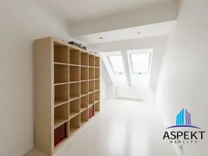 Prodej bytu 4+kk, Praha - Žižkov, Nad Ohradou, 94 m2