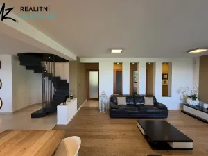 Prodej rodinného domu, Slatinky, 258 m2