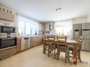 Prodej rodinného domu, Pardubice - Svítkov, Hradčanská, 126 m2