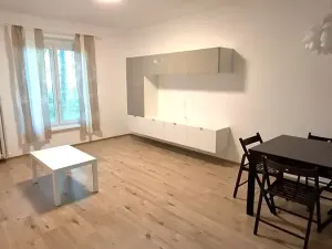 Pronájem bytu 3+1, Praha - Kobylisy, Vršní, 64 m2