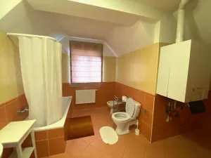 Prodej rodinného domu, Karlovy Vary, Za Motelem, 140 m2