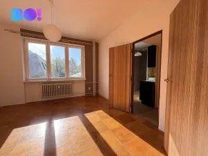 Prodej bytu 2+1, Třinec, Beskydská, 55 m2