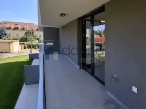 Pronájem bytu 2+kk, Praha, Kotlaska, 60 m2