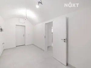 Prodej bytu 2+kk, Praha - Vysočany, Kolmá, 23 m2