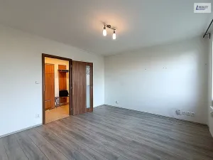 Pronájem bytu 1+kk, Praha - Letňany, Tupolevova, 26 m2