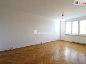 Pronájem bytu 3+1, Ostrov, Jungmannova, 76 m2