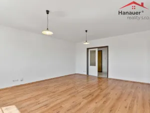 Prodej bytu 3+1, Chlumec, Stradovská, 99 m2